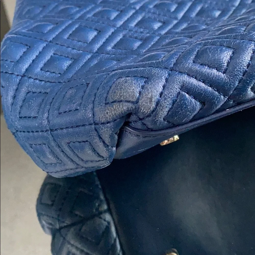 Tory Burch Quilted Diamond Tote - Navy Blue